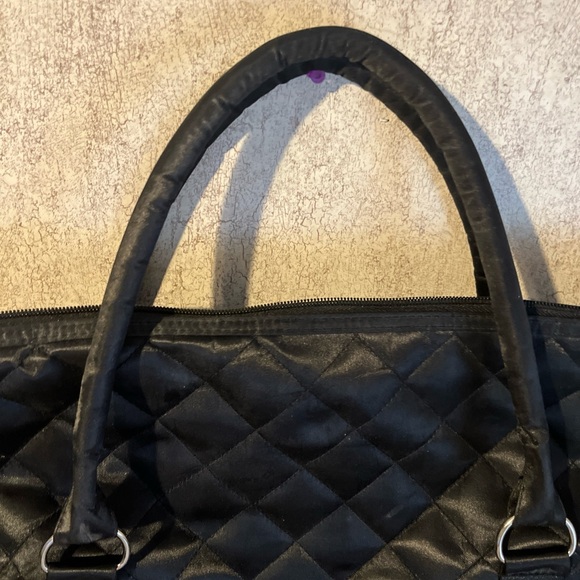 UPS Black Glossy Quilted Women's Tote Bag w/ zipper removable straps and pockets - Picture 4 of 16